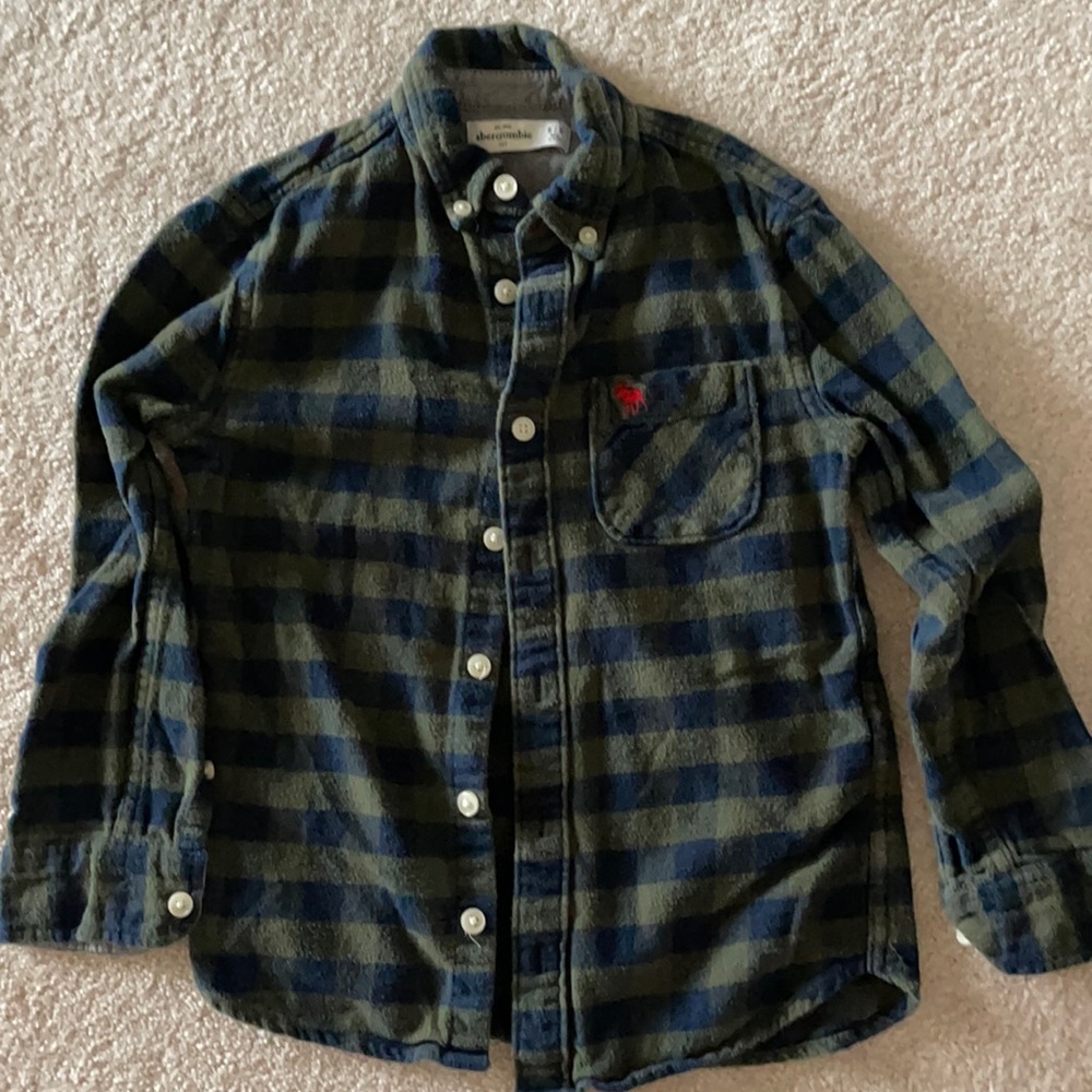 Boys Abercrombie kids flannel shirt size 5:6